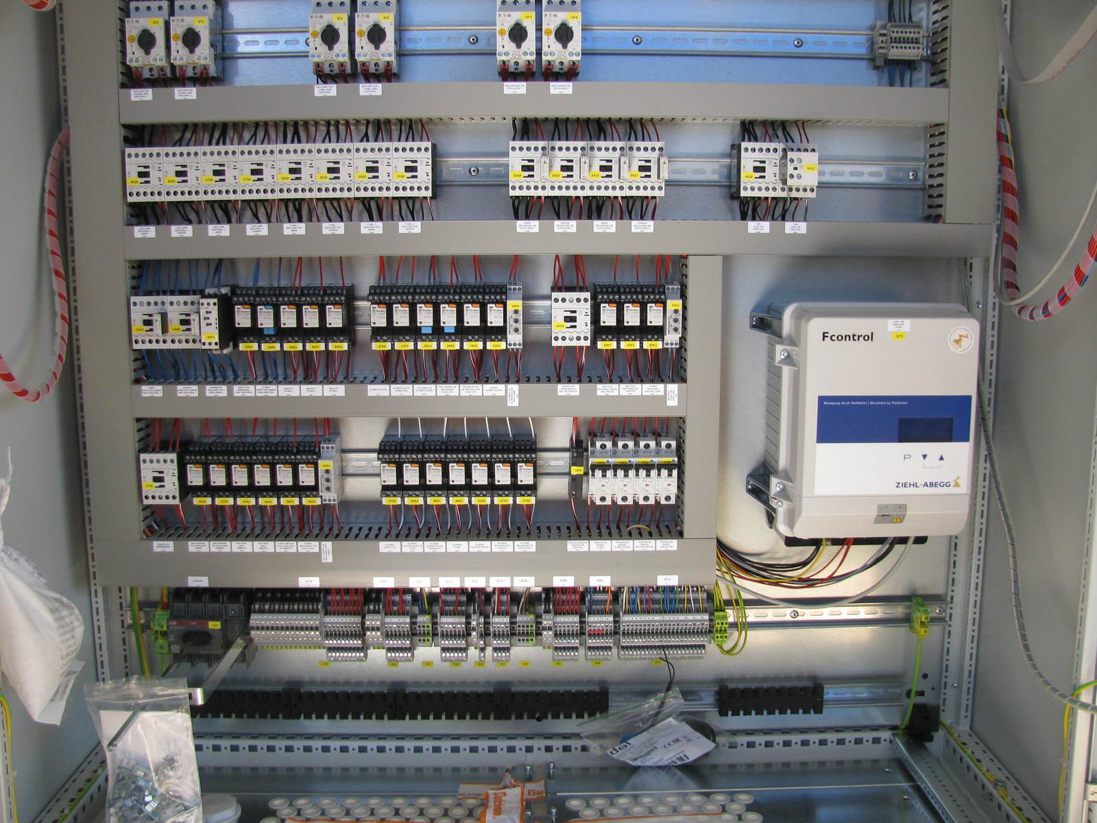 Control cabinet Viper int/colony 2+/vent/feed/egg collection